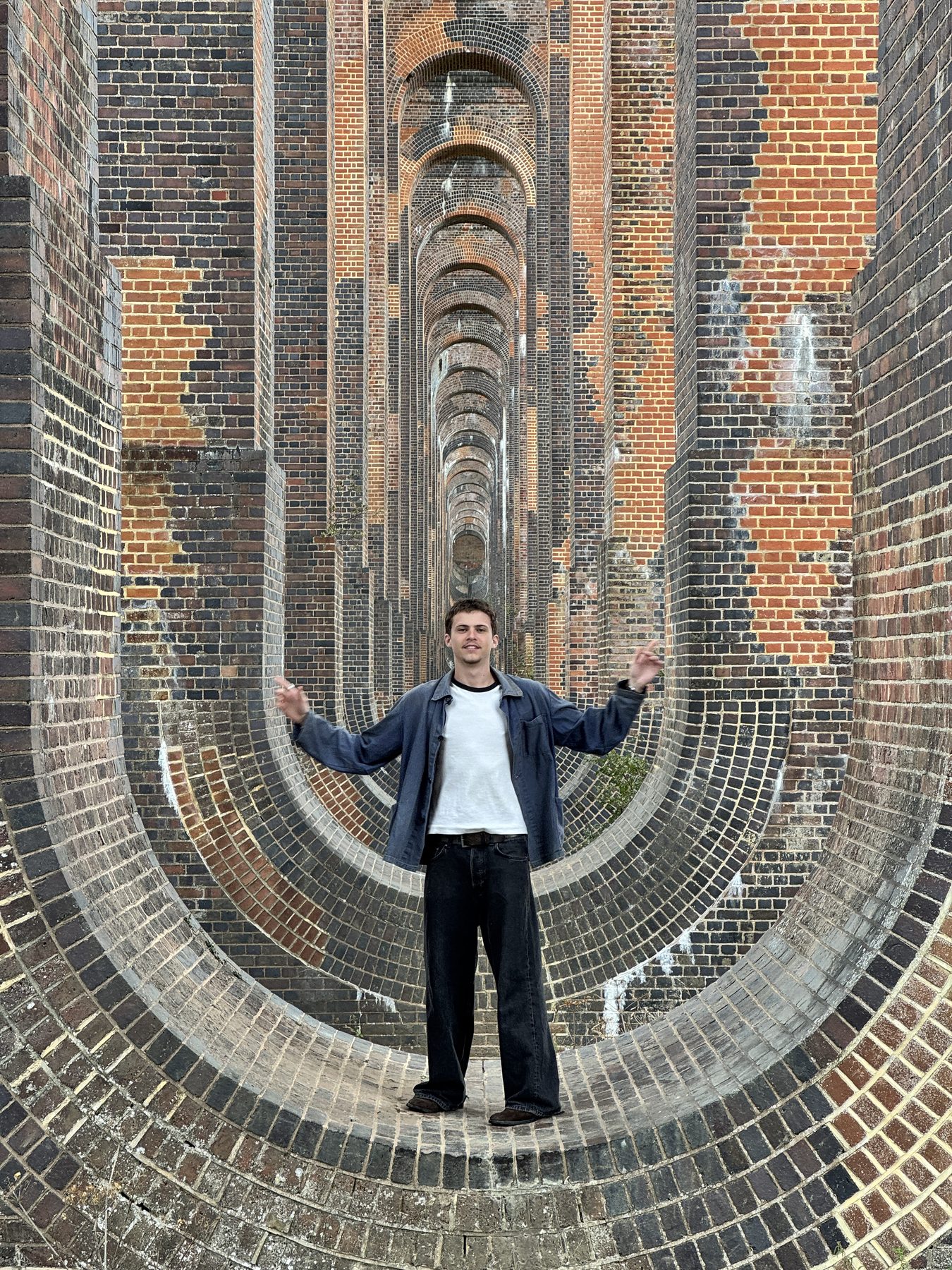 Andrea de Selancy inside the Ouse Valley Viaduct.
